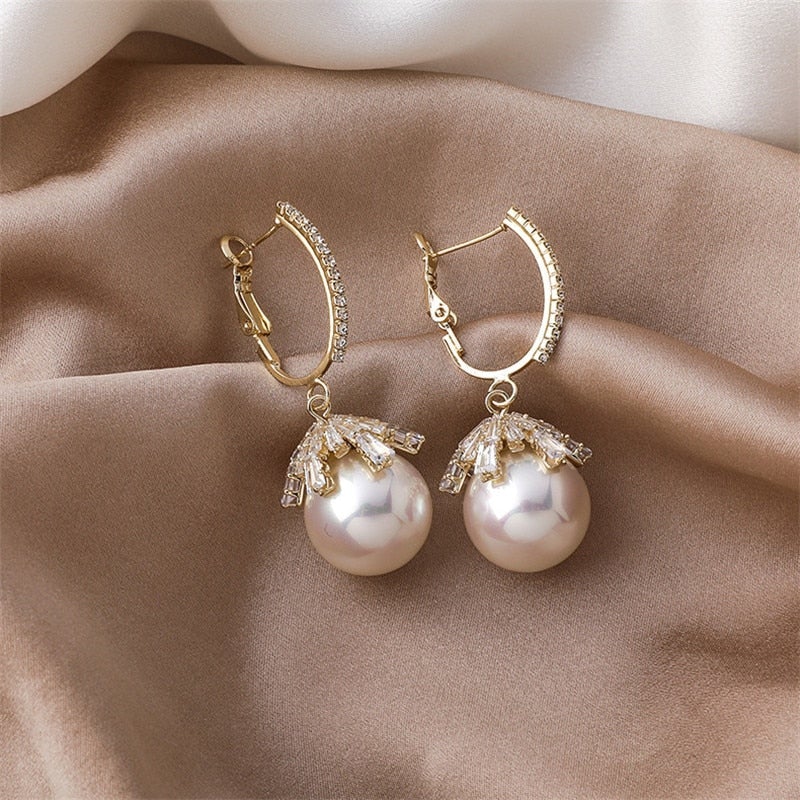 Malia™ | Pearl Drop Earrings